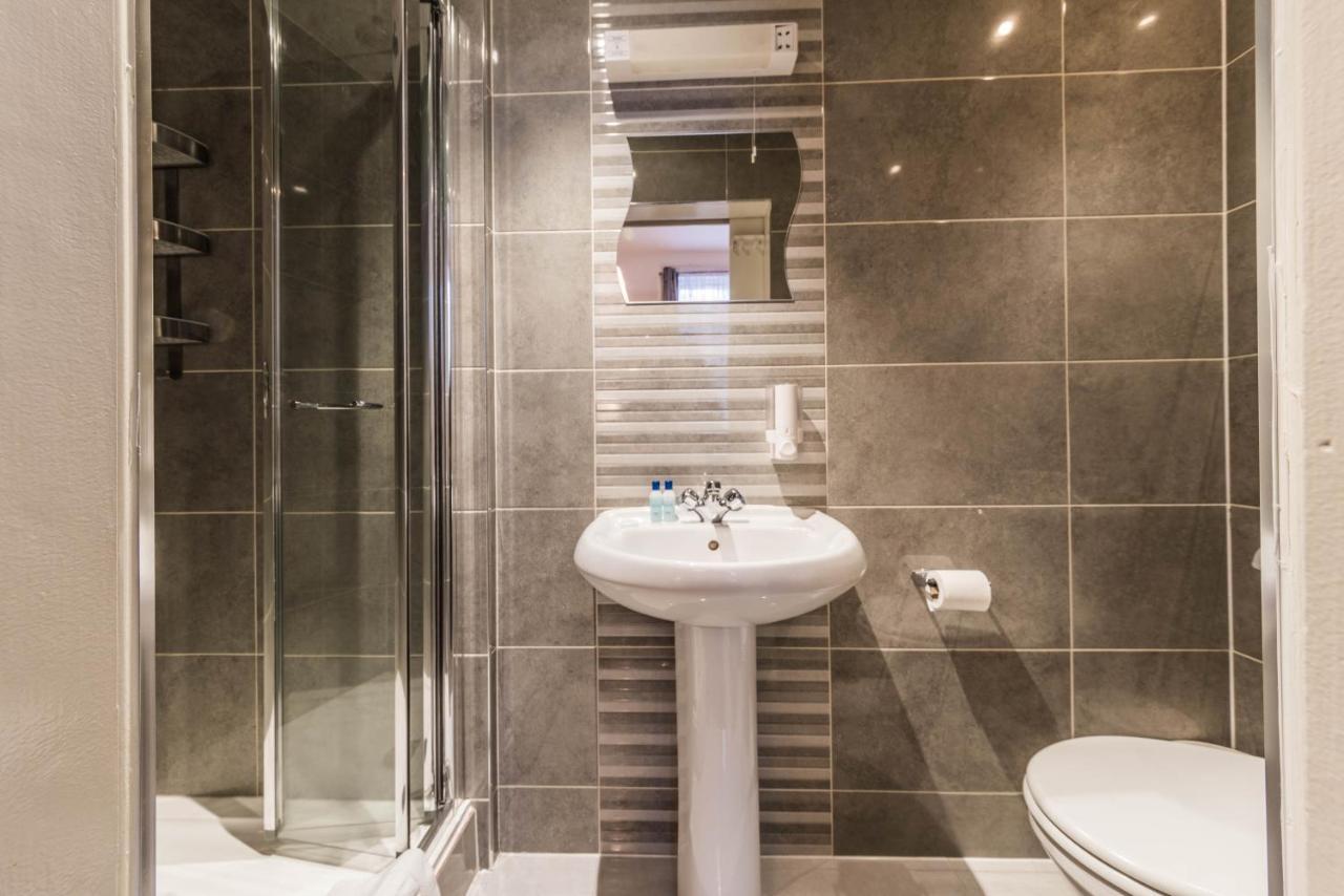 Saba Rooms And Apartments London Bagian luar foto