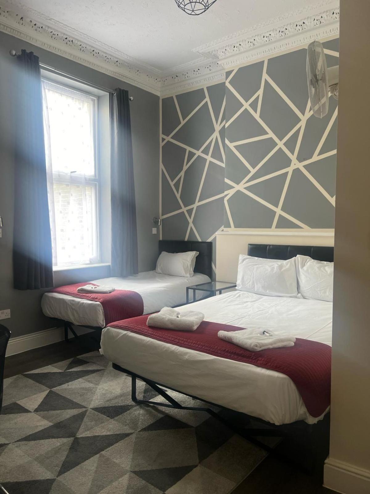 Saba Rooms And Apartments London Bagian luar foto