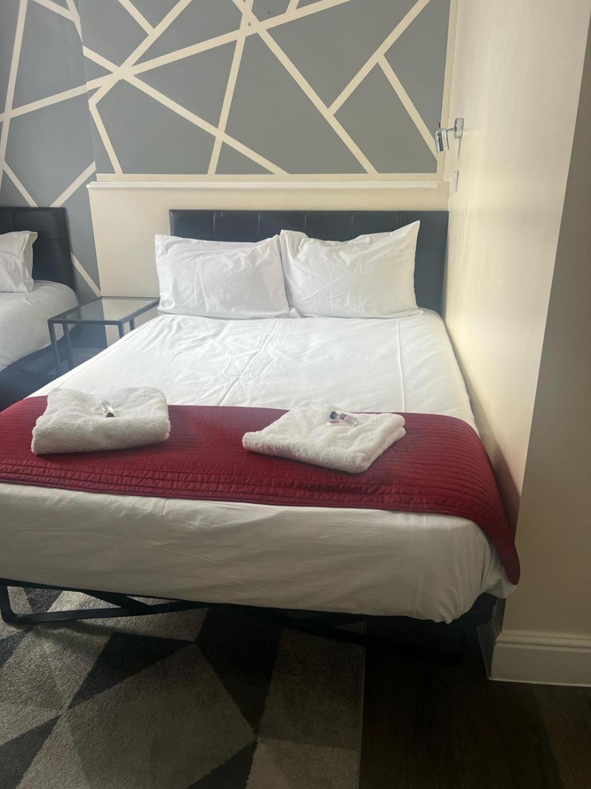 Saba Rooms And Apartments London Bagian luar foto
